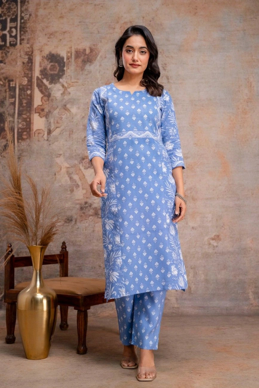 Vnyashri Blue Floral Printed Straight Kurta Trousers Set with Dupatta