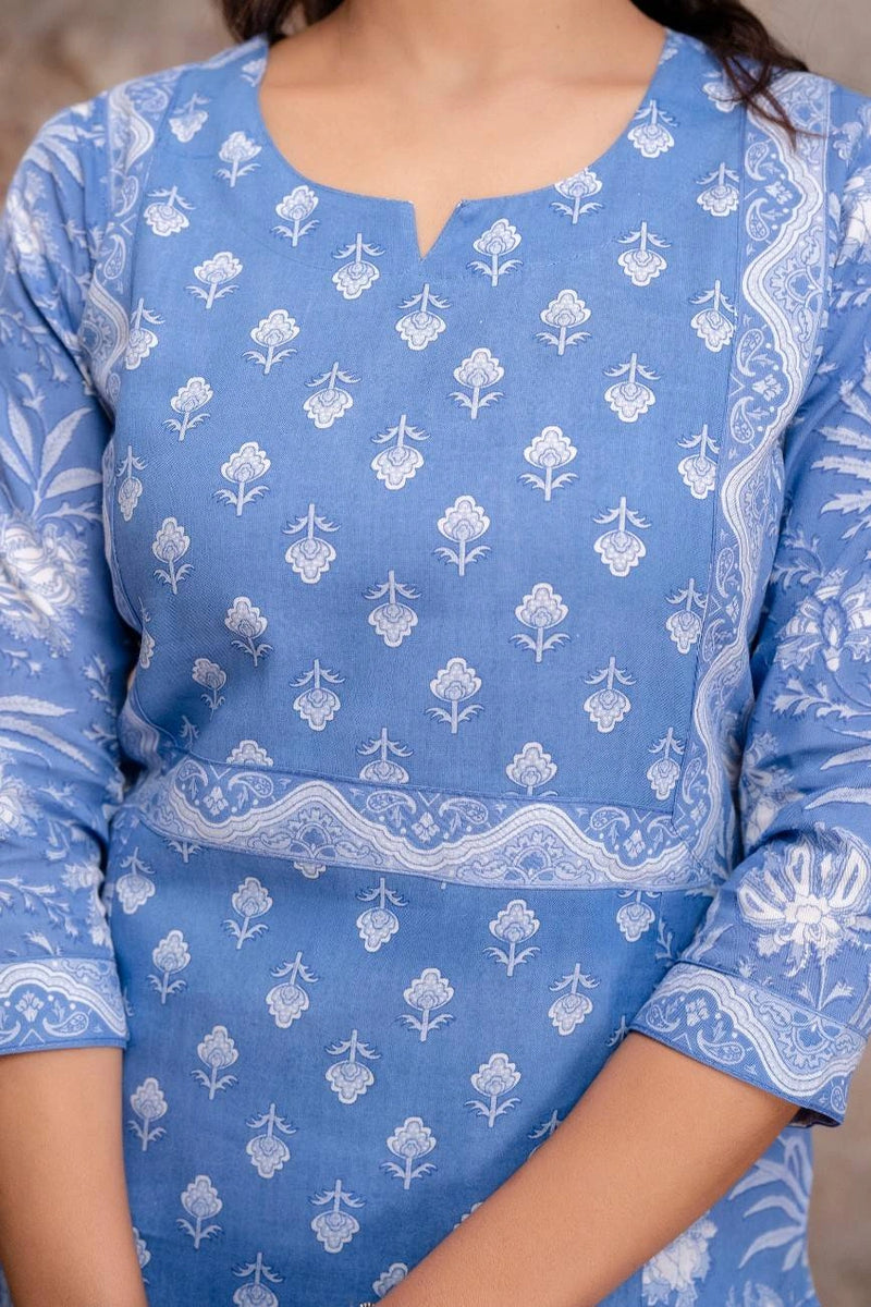 Vnyashri Blue Floral Printed Straight Kurta Trousers Set with Dupatta