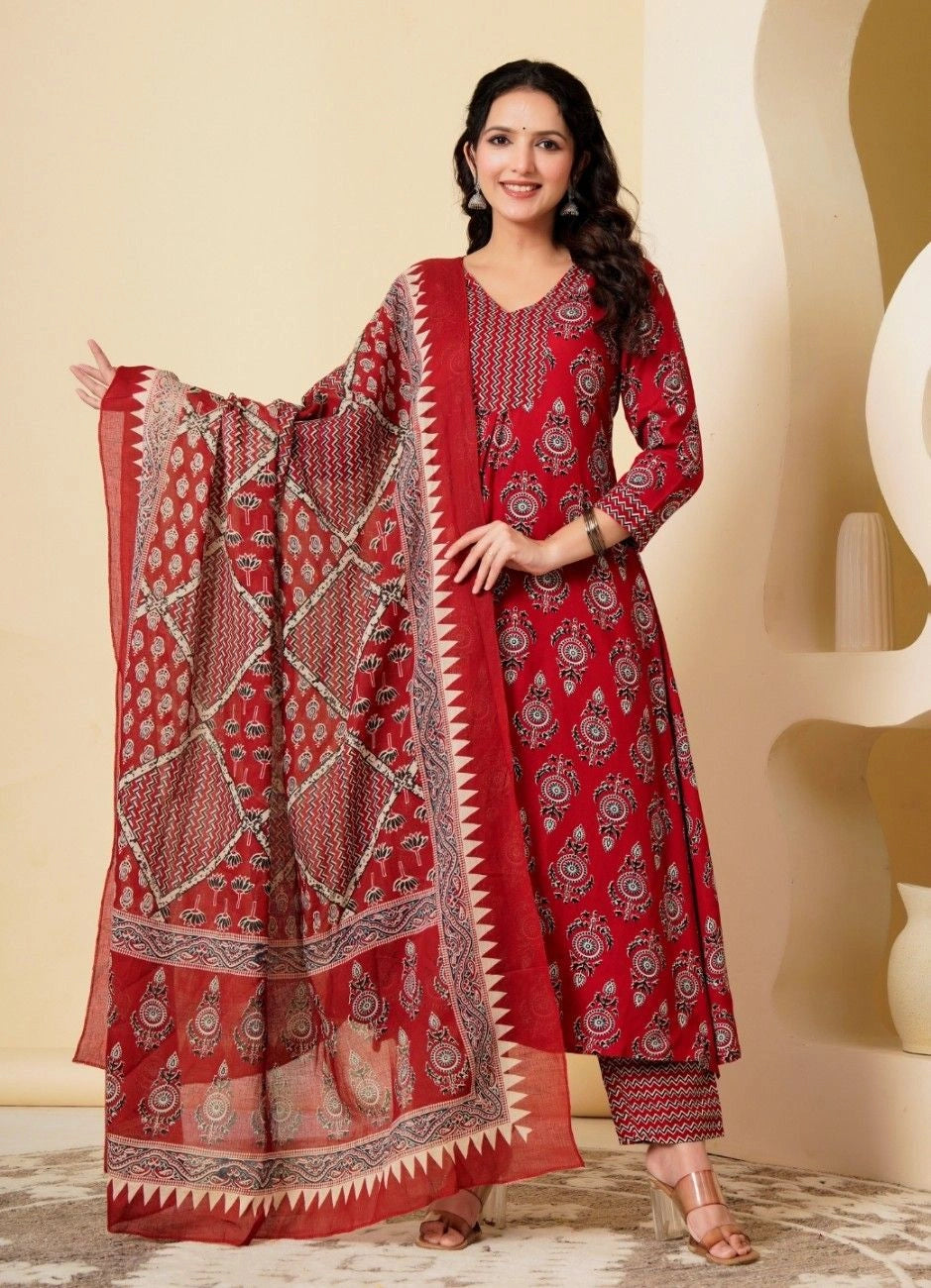 Maroon Ethnic Motifs Printed Regular Kurta Pant Set with Dupatta