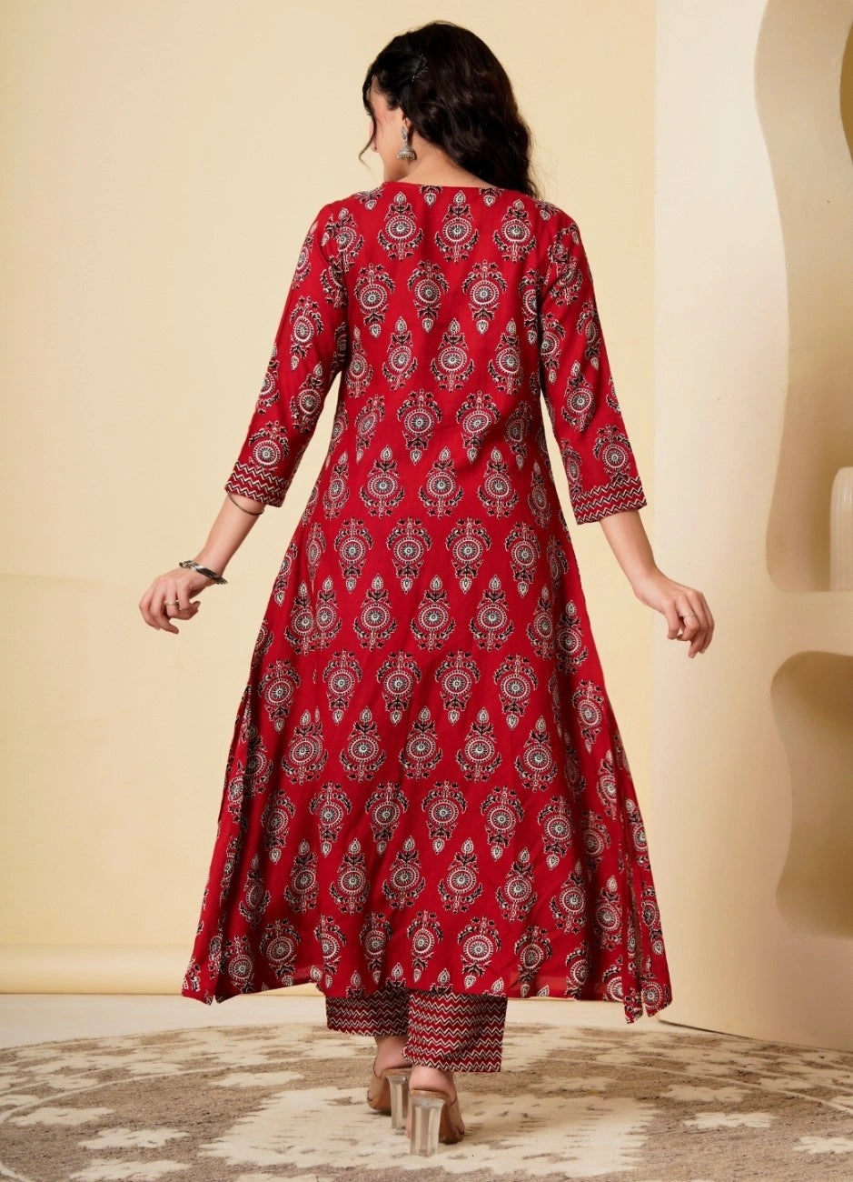 Maroon Ethnic Motifs Printed Regular Kurta Pant Set with Dupatta