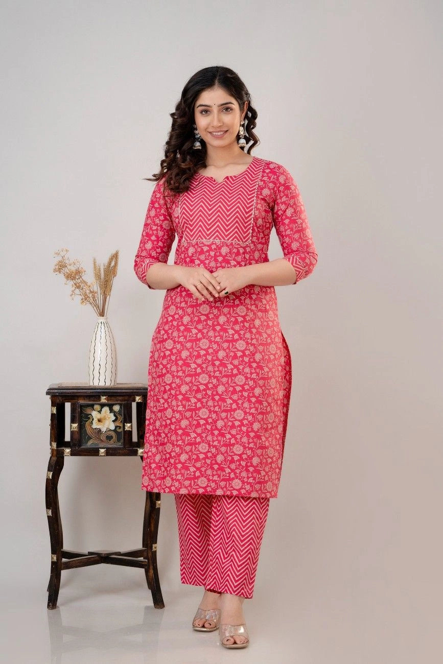 Vnyashri Pink Floral Printed Cotton Straight Kurta Pant Set with Dupatta