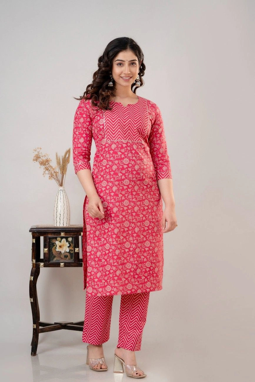 Vnyashri Pink Floral Printed Cotton Straight Kurta Pant Set with Dupatta
