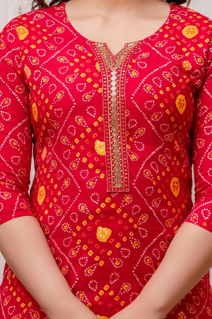 Vnyashri Red Bandhani Printed Straight Kurta Pant Set with Dupatta