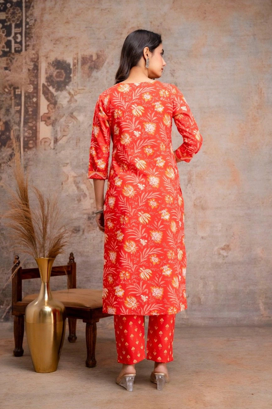 Vnyshri Red Floral Printed Straight Kurta Trousers Set with Dupatta