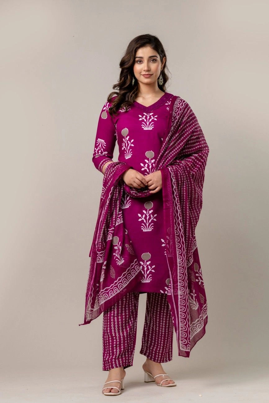 Vnyashri Purple Floral Printed Straight Kurta Pant Set with Dupatta