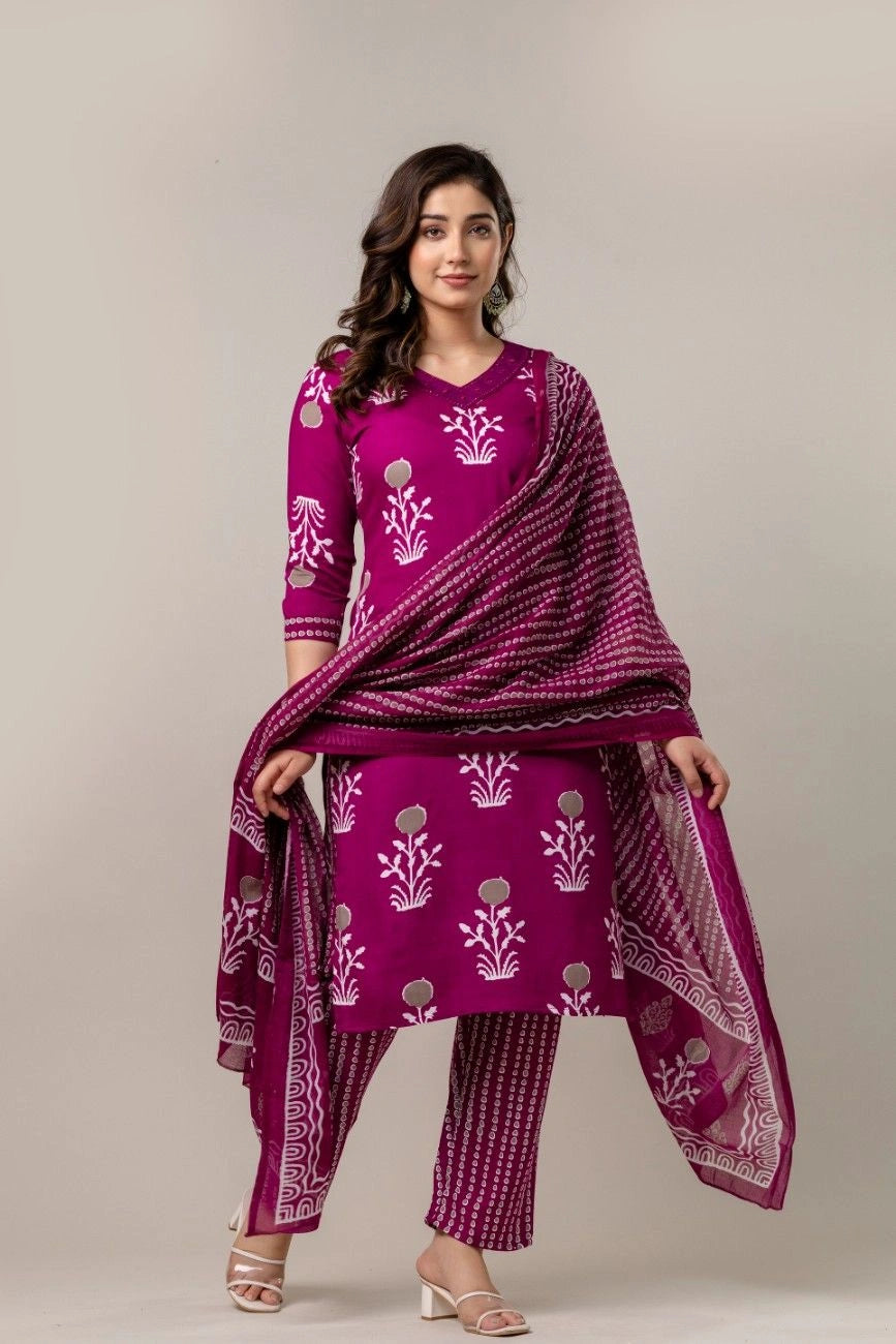 Vnyashri Purple Floral Printed Straight Kurta Pant Set with Dupatta